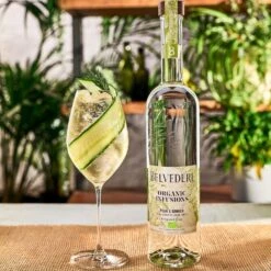 Belvedere Organic Infusions Pear & Ginger Vodka 70cl -Best Liquor Shop belvedere organic infusions pear ginger vodka lifestyle1