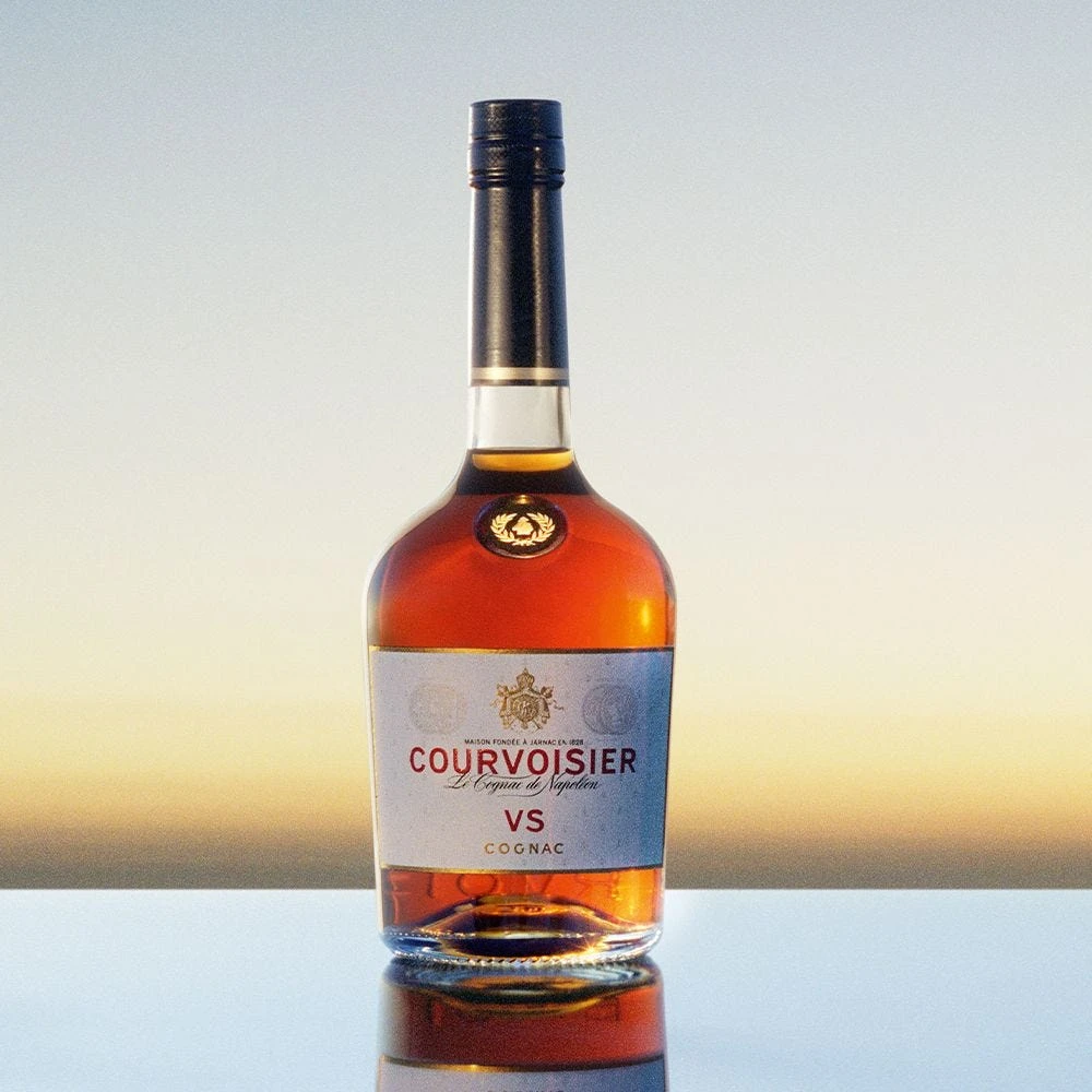 Courvoisier VS Cognac 70cl 2 Courvoisier VS Cognac 70cl - Image 2