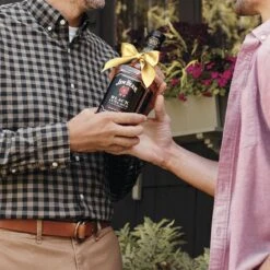 Jim Beam Black Extra Aged Bourbon 70cl -Best Liquor Shop jim beam black extra aged bourbon 70cl lifestyle 2