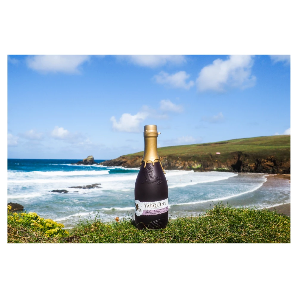 Tarquin's Brilliant British Blackberry Gin 70cl 2 Tarquin's Brilliant British Blackberry Gin 70cl - Image 2
